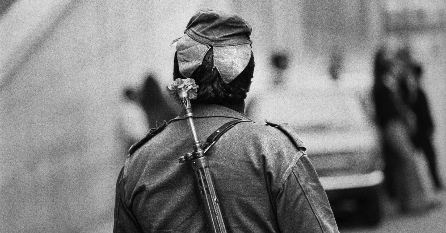 'REVOLUÇÕES: Guiné-Bissau, Angola e Portugal (1969-1974)' | Fotografias de Uliano Lucas 